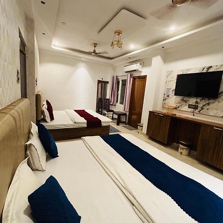 Hotel Mm Grand Varanasi Exterior foto