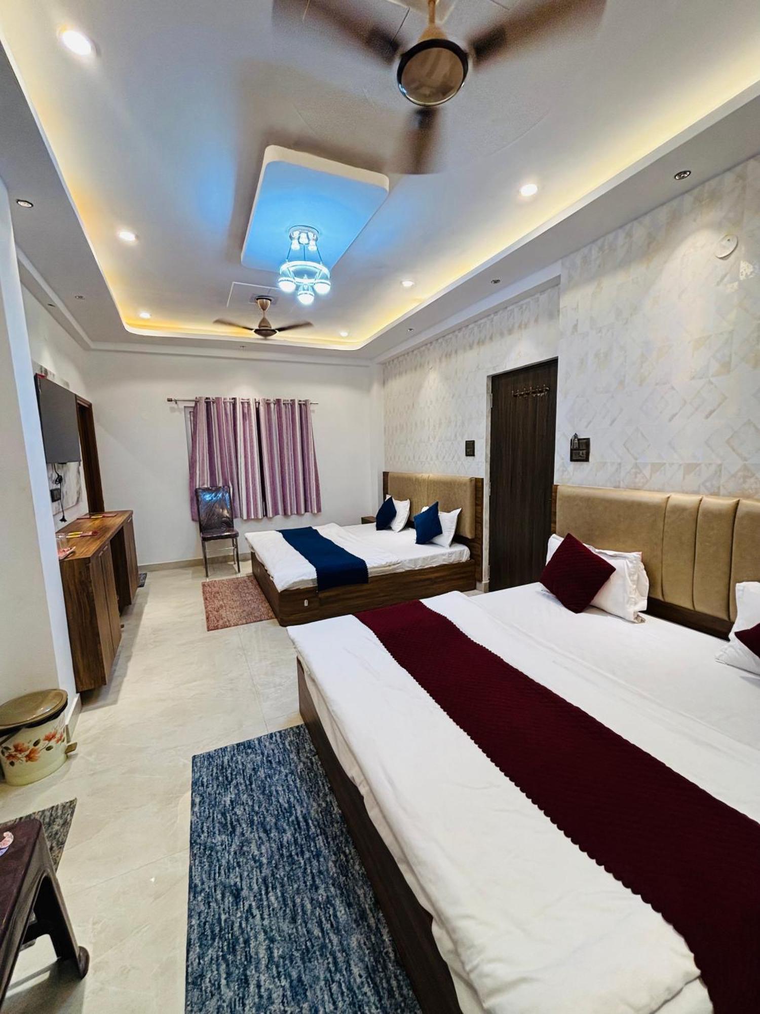 Hotel Mm Grand Varanasi Exterior foto